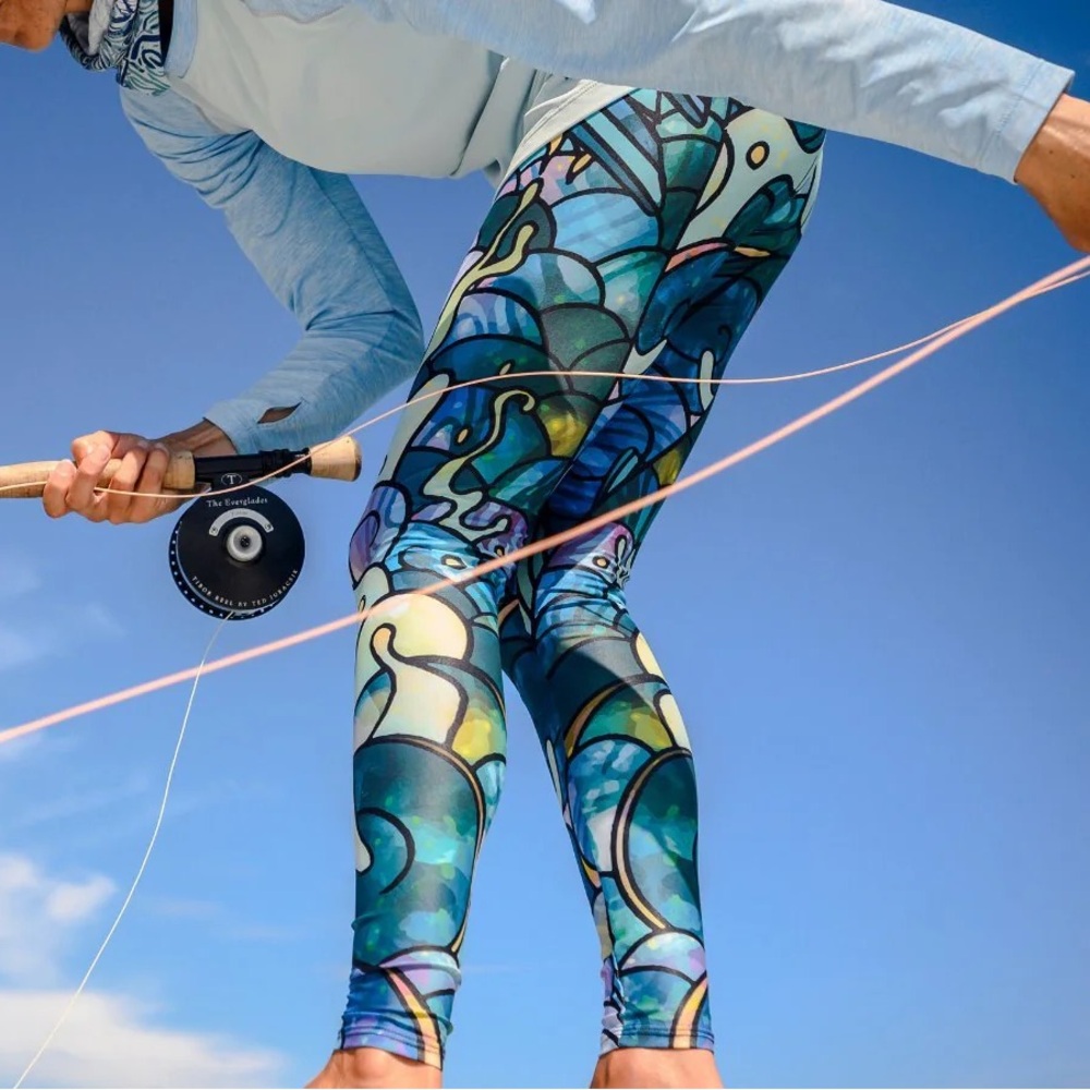 Women's Fishe Wear Totally Tarpon Signature Leggings, Medium, Great Condition